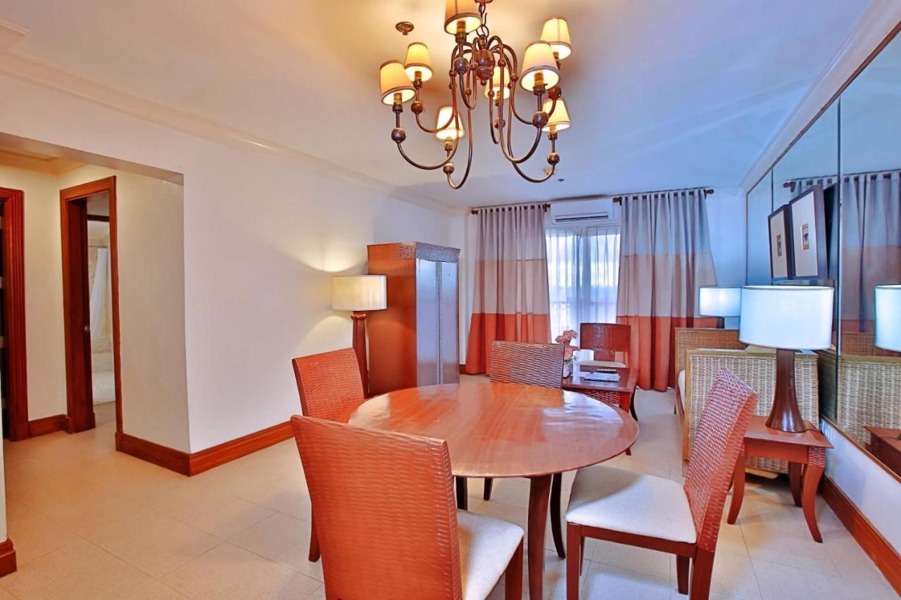 Crown Regency Suites Mactan Lapu-Lapu City Eksteriør billede