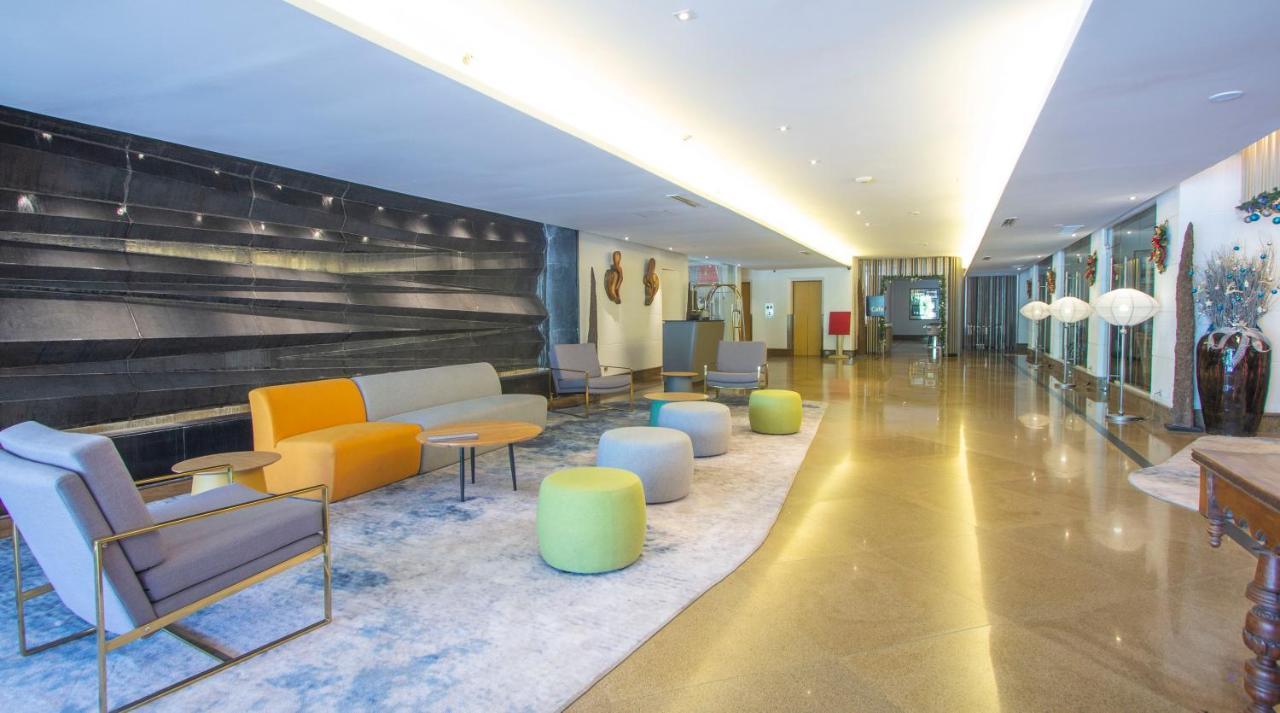 Crown Regency Suites Mactan Lapu-Lapu City Eksteriør billede